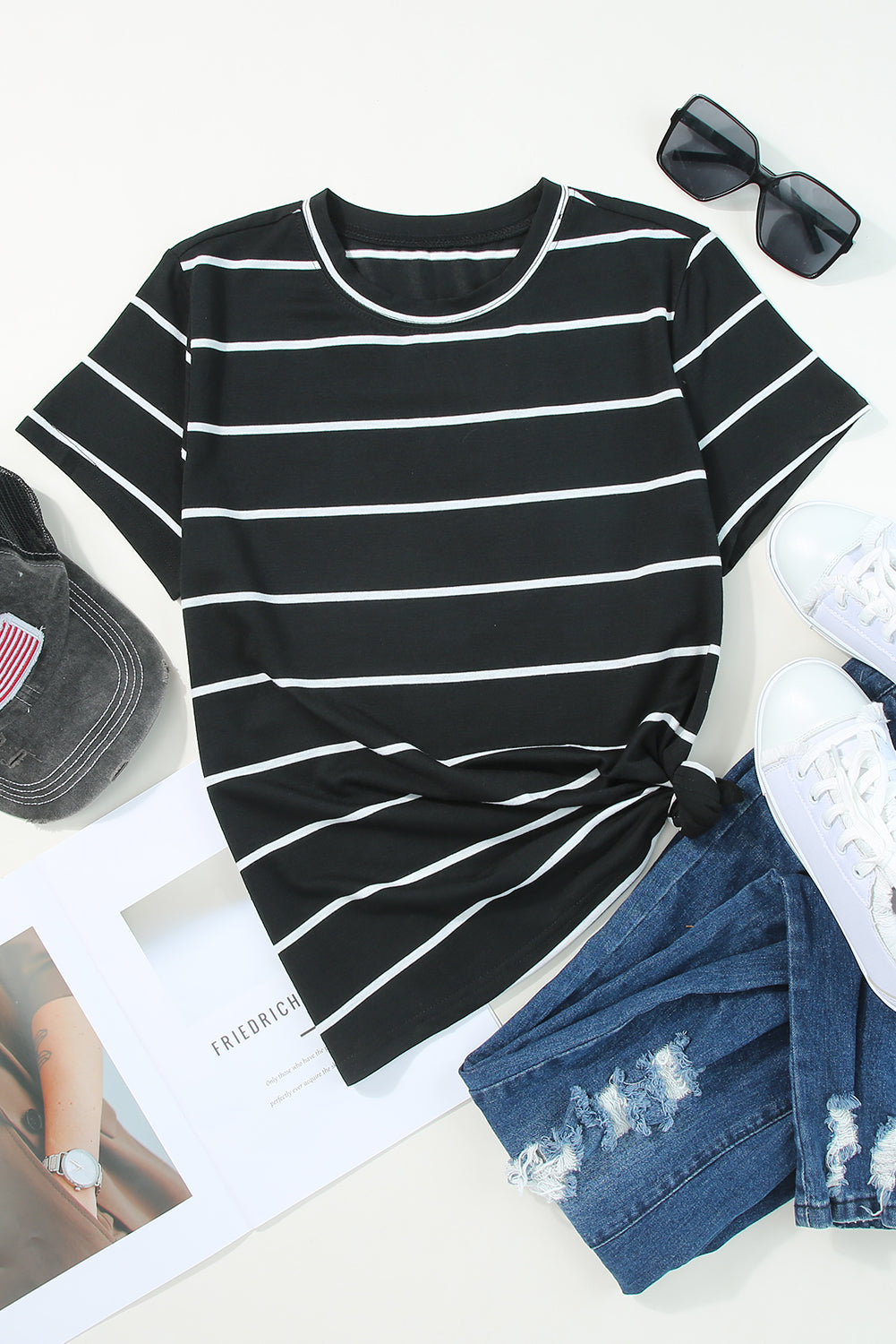 Black Round Neck Striped Print T-shirt